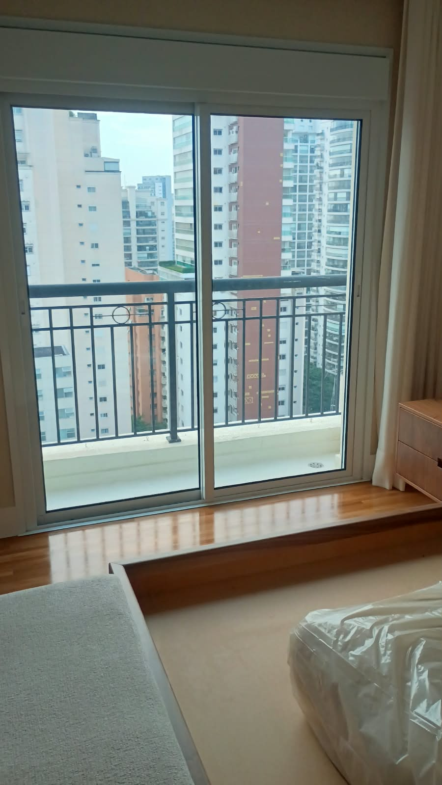 Janela de apartamento em Moema com película cerâmica